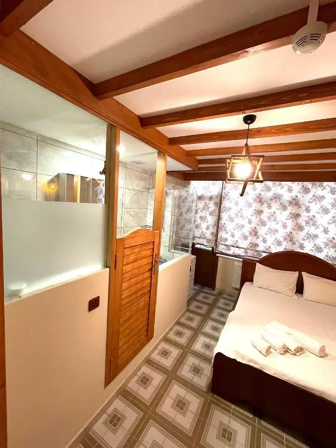 Authentic Turkish Home Family Room Istanbul Aparthotel
